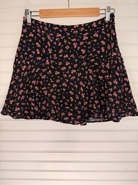 Zara Black and Pink Floral Skort, Size M, NWT